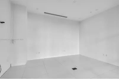 700 SW 1st St, Miami, FL 33130 - Photo 11