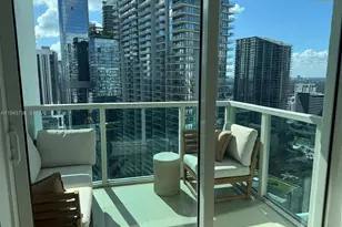 41 SE 5th St, Miami, FL 33131 - Photo 9