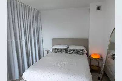 41 SE 5th St #2010, Miami, FL 33131 - Photo 15