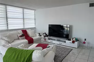 1351 NE Miami Gardens Dr, Miami, FL 33179 - Photo 7