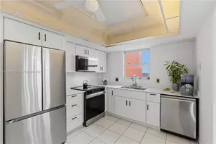 1351 NE Miami Gardens Dr, Miami, FL 33179 - Photo 7