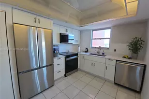 1351 NE Miami Gardens Dr, Miami, FL 33179 - Photo 11