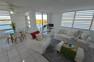 1351 NE Miami Gardens Dr, Miami, FL 33179 - Photo 3