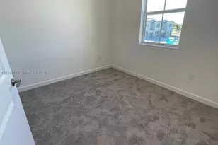 2634 SE 11th Ct, Homestead, FL 33035 - Photo 3