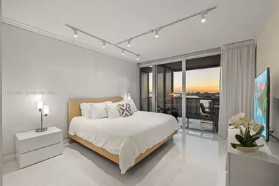 6799 Collins Ave #CPH06, Miami Beach, FL 33141 - Photo 11