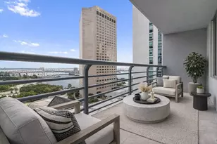 325 S Biscayne, Miami, FL 33131 - Photo 17
