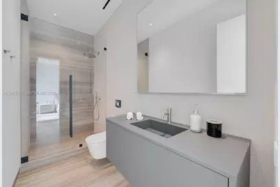 217 E Rivo Alto Dr, Miami Beach, FL 33139 - Photo 37