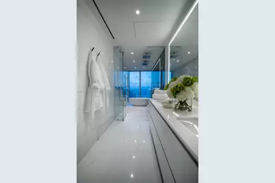 300 Biscayne Blvd Way #3403, Miami, FL 33131 - Photo 43