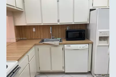 2625 Collins Ave #301, Miami Beach, FL 33140 - Photo 19