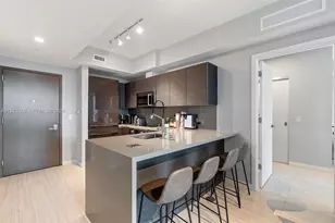 1080 Brickell Ave, Miami, FL 33131 - Photo 9