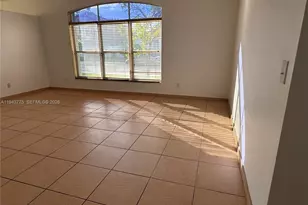 13064 NW 9th Ct, Pembroke Pines, FL 33028 - Photo 9