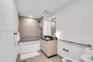 225 N Miami Ave, Miami, FL 33128 - Photo 29