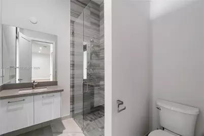 8091 NW 48th Ter, Doral, FL 33166 - Photo 15