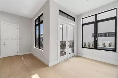 8091 NW 48th Ter, Doral, FL 33166 - Photo 7