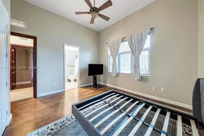 14781 S River Dr, Miami, FL 33167 - Photo 53