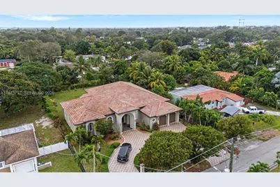 14781 S River Dr, Miami, FL 33167 - Photo 65