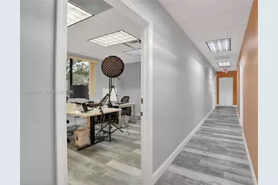 1007 Shotgun Rd, Sunrise, FL 33326 - Photo 15