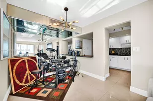 7135 Collins Ave, Miami Beach, FL 33141 - Photo 9