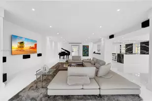 600 Coral Wy, Coral Gables, FL 33134 - Photo 3