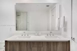 488 NE 18th St, Miami, FL 33132 - Photo 17