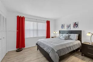 9481 Sunrise Lakes Blvd, Sunrise, FL 33322 - Photo 13