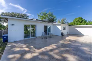 947 NE Ne 149, North Miami, FL 33160 - Photo 19