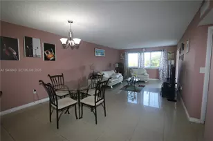 6940 NW Miami Gardens Dr, Hialeah, FL 33015 - Photo 5