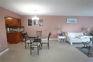 6940 NW Miami Gardens Dr, Hialeah, FL 33015 - Photo 9