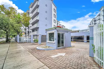 2475 NW 16th St Rd #601, Miami, FL 33125 - Photo 25