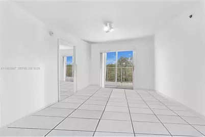 2475 NW 16th St Rd #601, Miami, FL 33125 - Photo 5