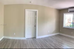 55 NE 59th St, Miami, FL 33137 - Photo 9