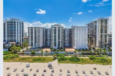 6039 Collins Ave #1232, Miami Beach, FL 33140 - Photo 9