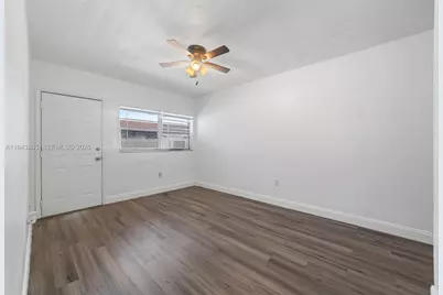 15940 NE 19th Ct #3, North Miami Beach, FL 33162 - Photo 5