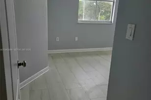 2908 SE 17th Ave, Homestead, FL 33035 - Photo 5