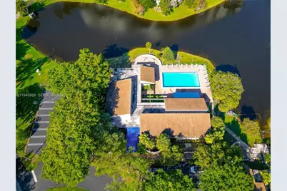 2302 S Cypress Bend Dr #306, Pompano Beach, FL 33069 - Photo 33