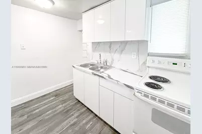 1022 22nd St, West Palm Beach, FL 33407 - Photo 9