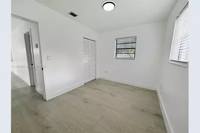 631 N 68th Ter, Hollywood, FL 33024 - Photo 9