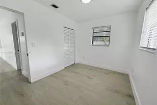 631 N 68th Terrace, Hollywood, FL 33024 - Photo 9