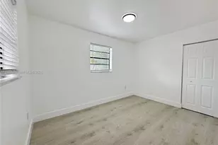 631 N 68th Terrace, Hollywood, FL 33024 - Photo 13