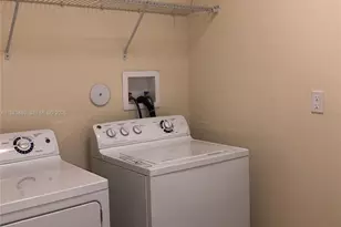 9132 SW 227th Ln, Cutler Bay, FL 33190 - Photo 17