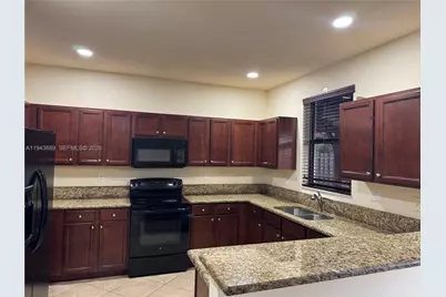 9132 SW 227th Ln, Cutler Bay, FL 33190 - Photo 5