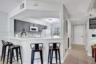 8111 Southgate Blvd, North Lauderdale, FL 33068 - Photo 19