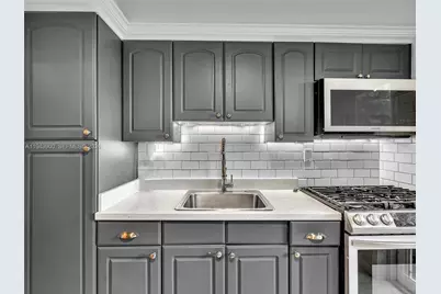 910 Lenox Ave #3, Miami Beach, FL 33139 - Photo 9