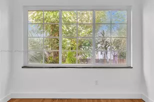 910 Lenox Ave., Miami Beach, FL 33139 - Photo 13