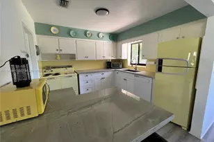 1425 Grant St, Hollywood, FL 33020 - Photo 17