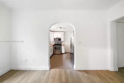 3262 Elizabeth St #4, Miami, FL 33133 - Photo 3