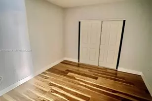 5091 NW 7th St, Miami, FL 33126 - Photo 11