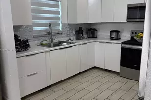 2762 NW 9th Ct, Fort Lauderdale, FL 33311 - Photo 11
