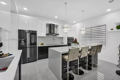 18061 NW 87th Ct, Hialeah, FL 33018 - Photo 27