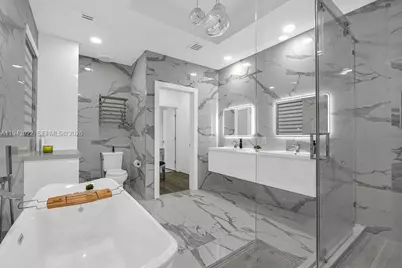 18061 NW 87th Ct, Hialeah, FL 33018 - Photo 55
